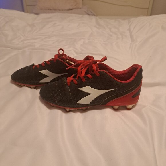 Kids Soccer cleats - Picture 2 of 2